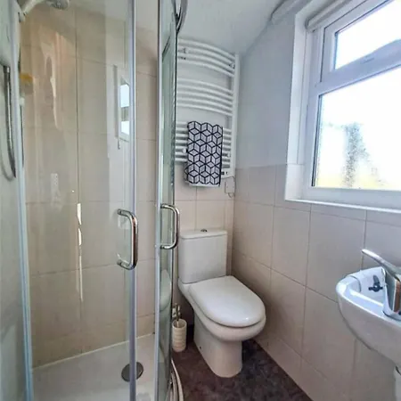 بيت للعطل Hillcrest Coverdale *